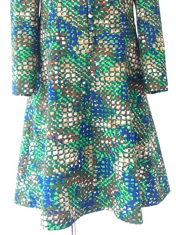 ヨーロッパ古着 フランス買い付け 70年代製 グリーン X ブルー X ベージュ レトロ柄 ダブル襟 ワンピース 21FC206