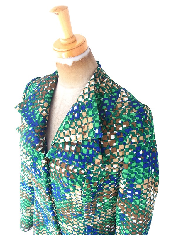 ヨーロッパ古着 フランス買い付け 70年代製 グリーン X ブルー X ベージュ レトロ柄 ダブル襟 ワンピース 21FC206