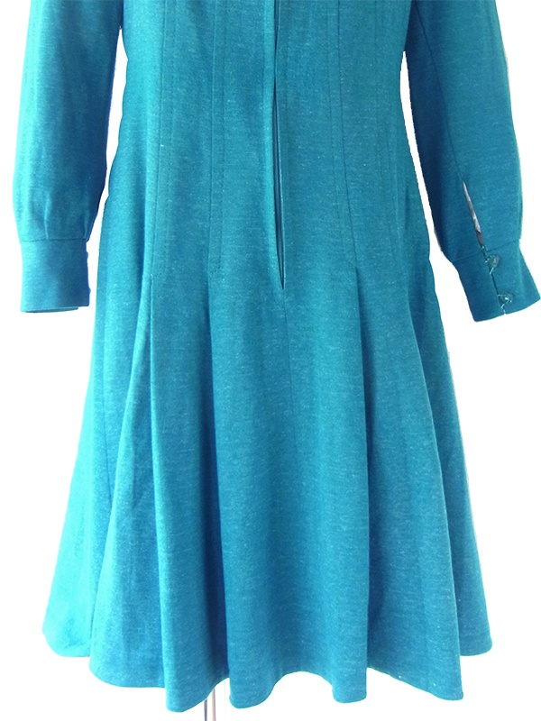 ヨーロッパ古着 フランス買い付け 60年代製 ターコイズブルー X フロントジップ プリーツ ワンピース 21FC221