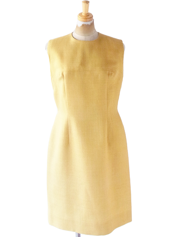 ヨーロッパ古着 フランス買い付け 60年代製 サンドイエロー X シームデザイン 美麗シルエット 梨地 ワンピース 21FC305