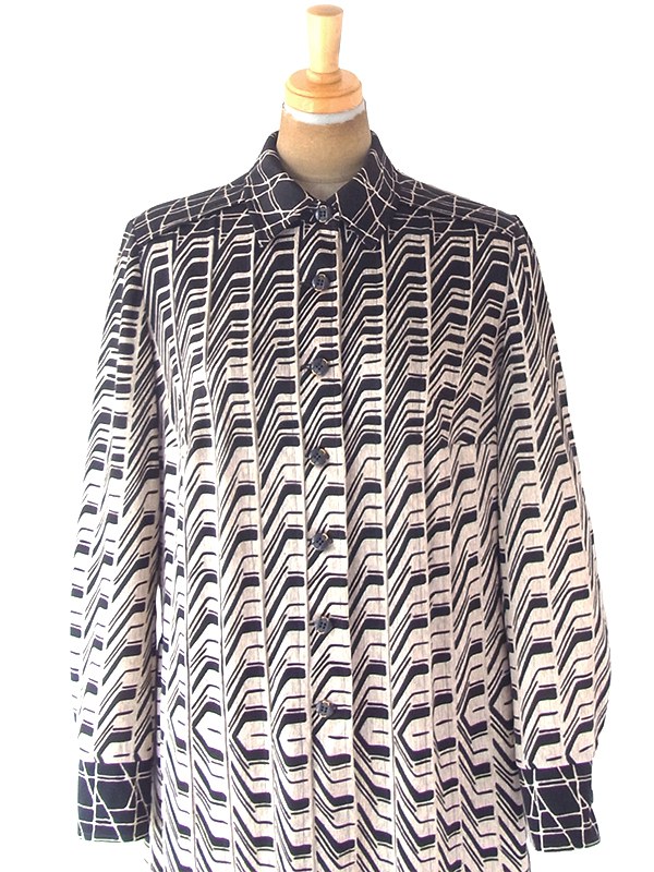 【ヨーロッパ古着】ロンドン買い付け 70年代製 オフホワイト X ブラック レトロ柄 ヴィンテージ プリーツ ワンピース 21OM709