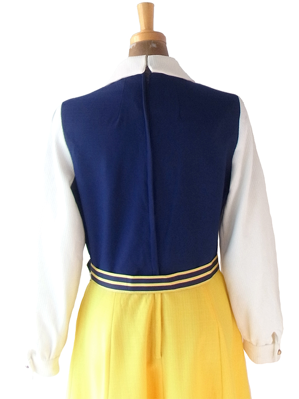 ロンドン買い付け 70年代製 ホワイト X イエロー・ブルー 腕部生地切り返し ベルト付き ワンピース 21OM910