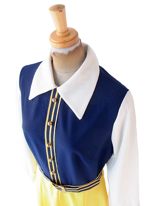 ロンドン買い付け 70年代製 ホワイト X イエロー・ブルー 腕部生地切り返し ベルト付き ワンピース 21OM910