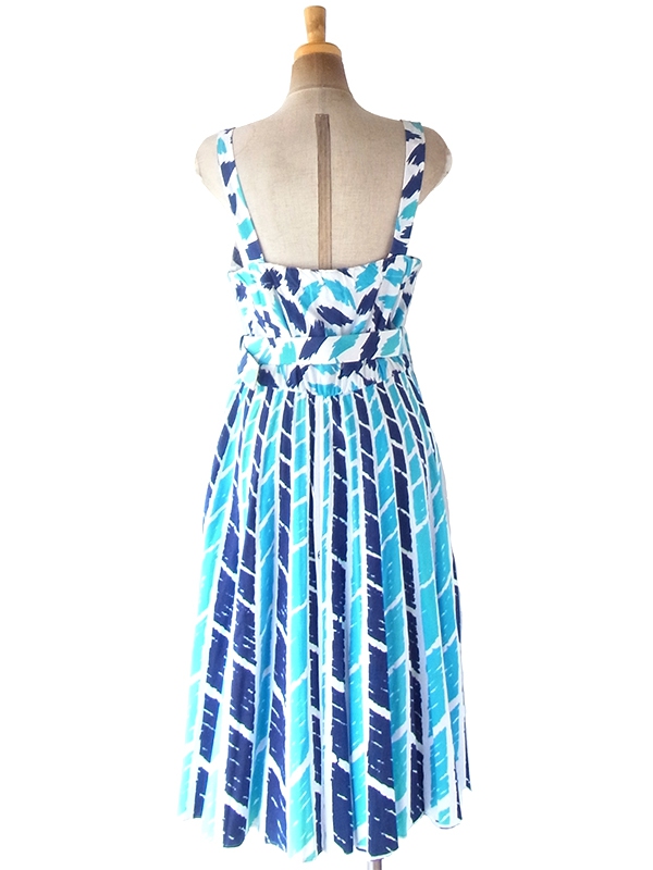 ヨーロッパ古着 フランス買い付け 60年代製 ホワイト X ブルー・ネイビー レトロ柄 組紐 共布ベルト付き ワンピース 22FC119