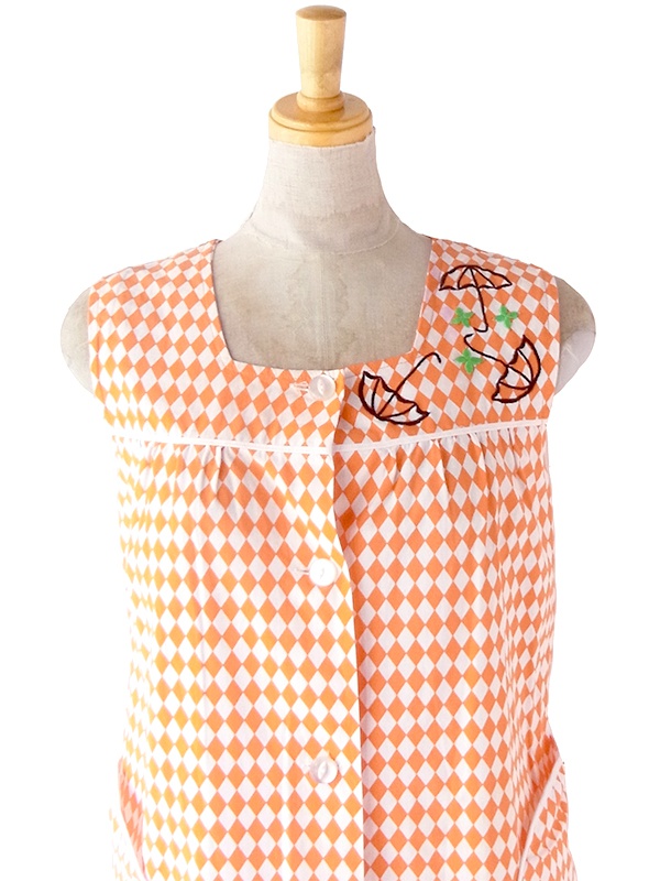 ヨーロッパ古着 フランス買い付け 60年代製 オレンジ X ホワイト ダイヤ柄 傘刺繍 ポケット付き ワンピース 22FC204
