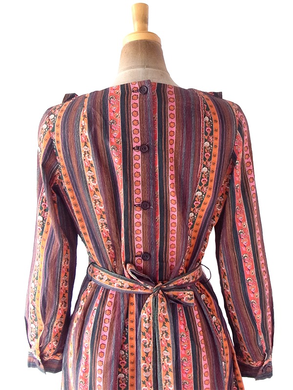 ヨーロッパ古着 ロンドン買い付け 60年代製 花柄 X ピンストライプ 共布ベルト付き ヴィンテージ ワンピース 22OM008