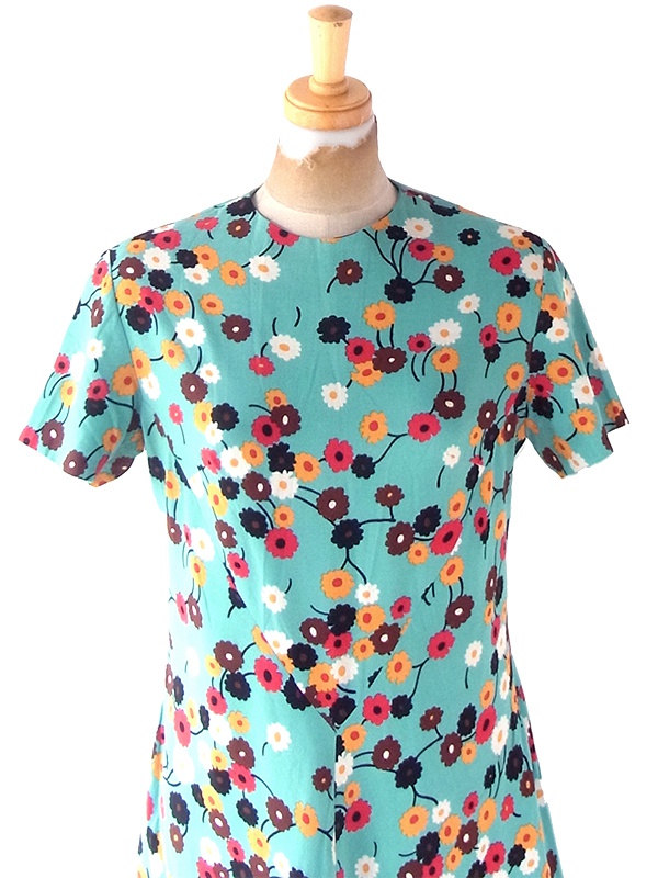 ヨーロッパ古着 フランス買い付け 70年代製 ミントグリーン X カラフル レトロ花柄 ヴィンテージ ワンピース 22OM103