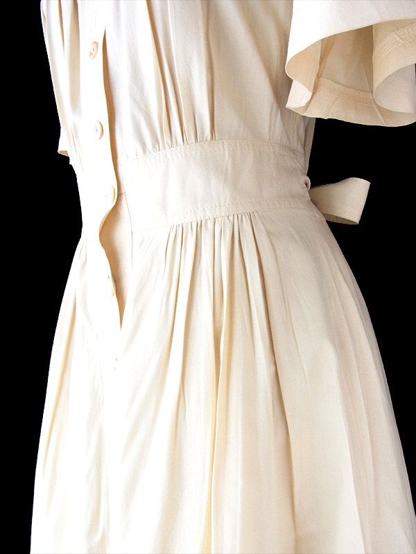 ヨーロッパ古着 ロンドン買い付け オフホワイト X 花柄レース ヴィンテージ ワンピース 22OM107