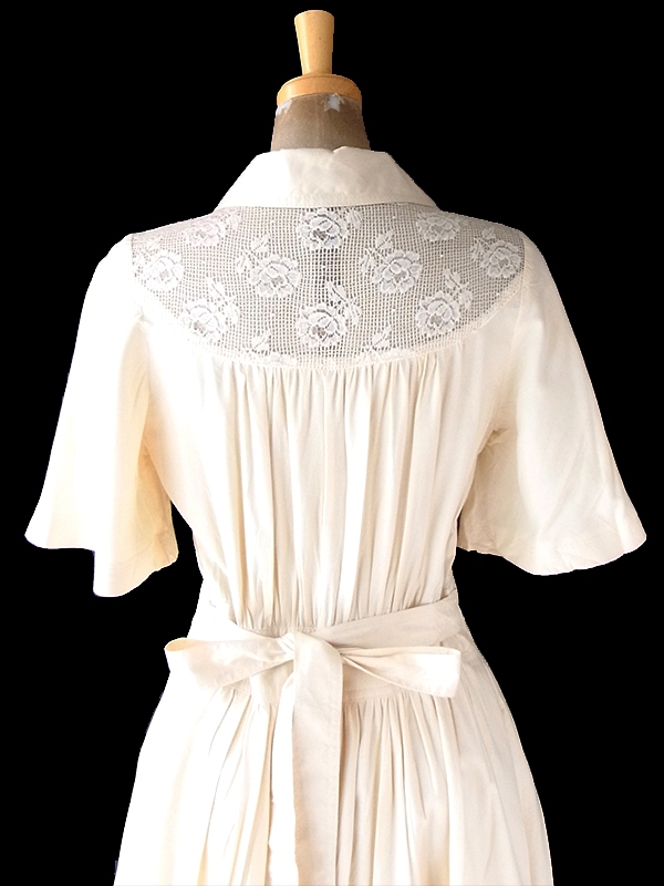 ヨーロッパ古着 ロンドン買い付け オフホワイト X 花柄レース ヴィンテージ ワンピース 22OM107