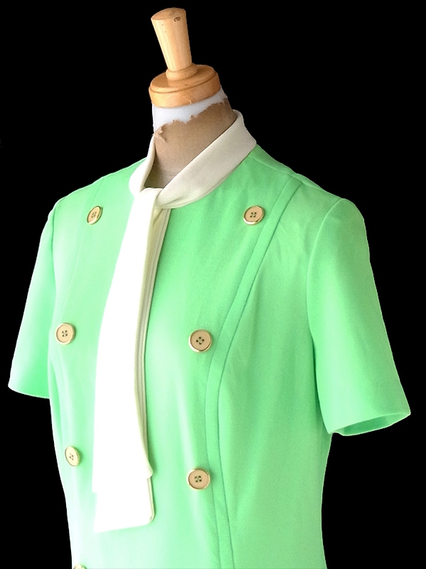 ヨーロッパ古着 ロンドン買い付け 70年代製 ライムグリーン X ホワイト ボウタイ ドロップウェスト ワンピース 22OM310