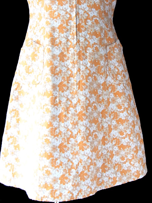 ヨーロッパ古着 フランス買い付け 60年代製 ライトベージュ X オレンジ・ホワイト 花柄織り ワンピース 23FC002