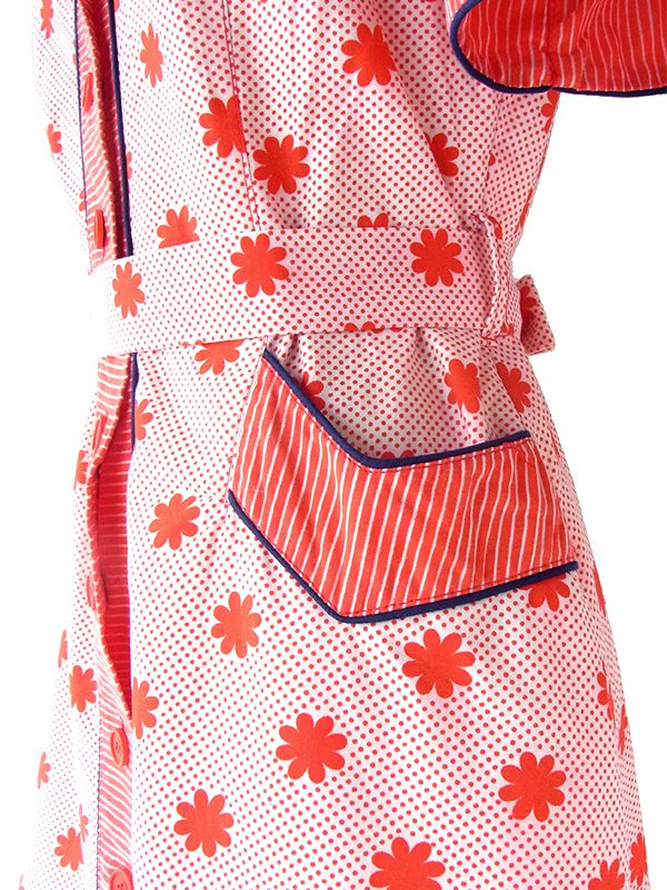 ヨーロッパ古着 フランス買い付け 60年代製 レッド X ホワイト レトロ柄 ブルー 縁取り ワンピース 23FC012