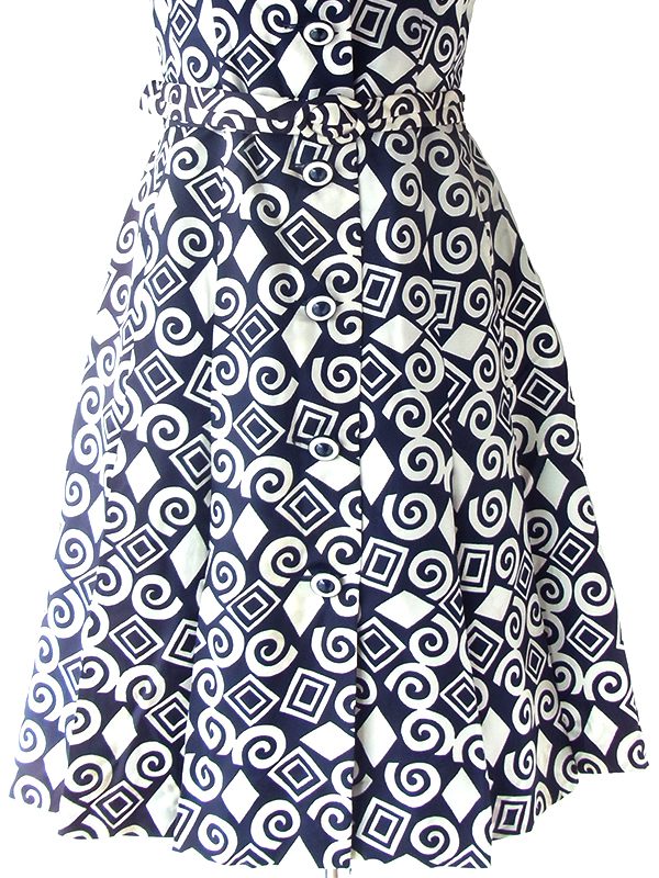 ヨーロッパ古着 70年代フランス製 モノトーン X レトロ柄 ベルト付き ヴィンテージ ワンピース 23FC017