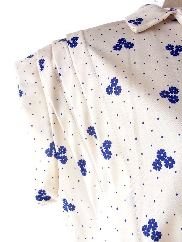 ヨーロッパ古着 70年代フランス製 アイボリー X ブルー ドット・花柄 ヴィンテージ ワンピース 23FC019
