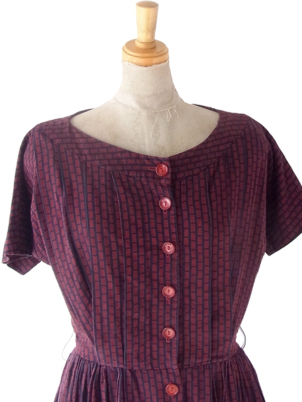 ヨーロッパ古着 70年代フランス製 レッド X ブラック レトロ柄 ヴィンテージ ワンピース 23FC100