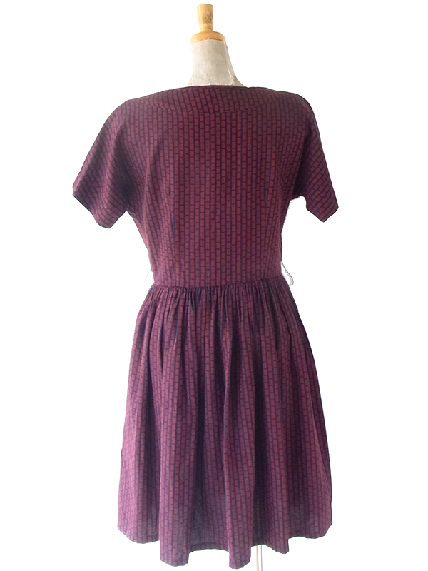 ヨーロッパ古着 70年代フランス製 レッド X ブラック レトロ柄 ヴィンテージ ワンピース 23FC100