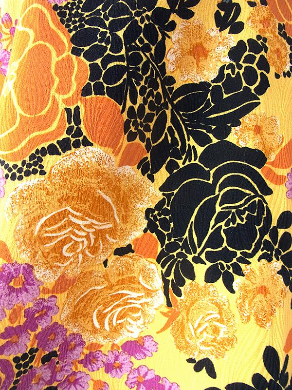 ヨーロッパ古着 フランス買い付け 70年代製 ゴールド X 絵画風花柄 ホワイト山道テープ ワンピース 23FC116