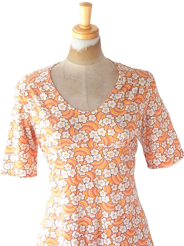 ヨーロッパ古着 70年代フランス製 オレンジ X イエロー・ホワイト レトロ花柄 ヴィンテージ ワンピース 23FC124
