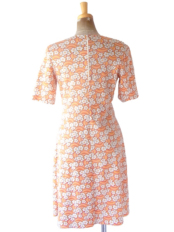ヨーロッパ古着 70年代フランス製 オレンジ X イエロー・ホワイト レトロ花柄 ヴィンテージ ワンピース 23FC124