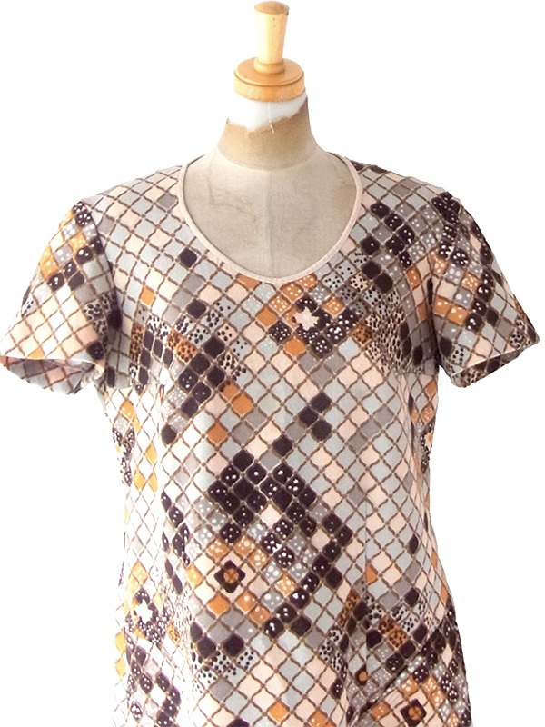 ヨーロッパ古着 フランス買い付け 70年代製 ベージュ X ブラウン・オレンジ 格子柄 ヴィンテージ ワンピース 24FC109