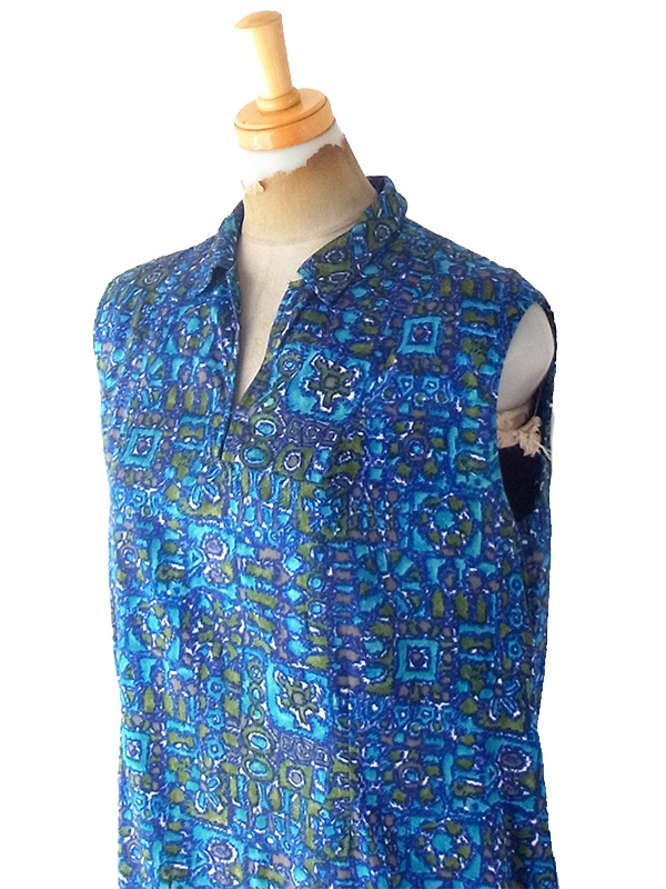 ヨーロッパ古着 フランス買い付け 70年代製 ブルー X グリーン レトロ柄 ヴィンテージ ワンピース 24FC203