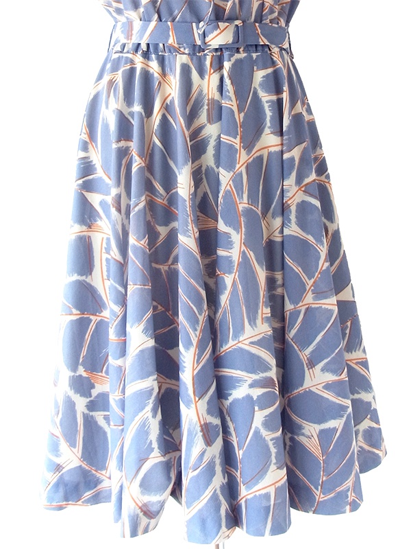 ヨーロッパ古着 フランス買い付け 70年代製 グレイ X レッド・ホワイト レトロ柄 共布ベルト付き ワンピース 24FC205