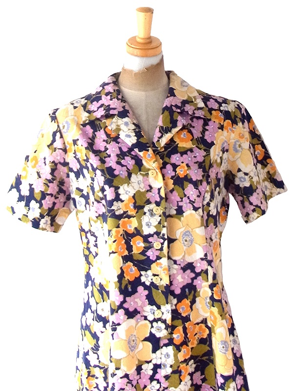 ヨーロッパ古着 フランス買い付け 60年代製 ネイビー X カラフル花柄 凹凸でパターンの浮かぶ生地 ワンピース 24FC207