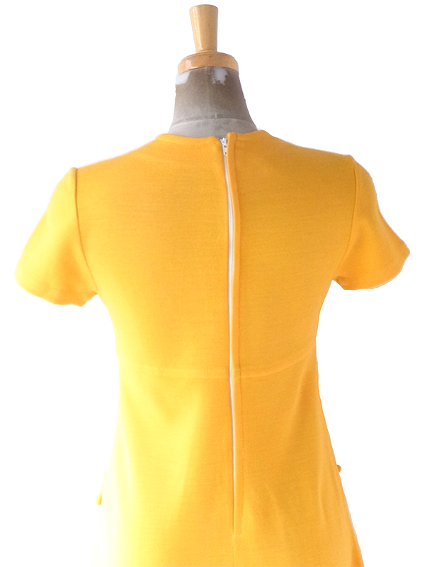 ヨーロッパ古着 ロンドン買い付け 70年代製 イエロー X シームデザイン ポケット付き ヴィンテージ ワンピース 24OM007