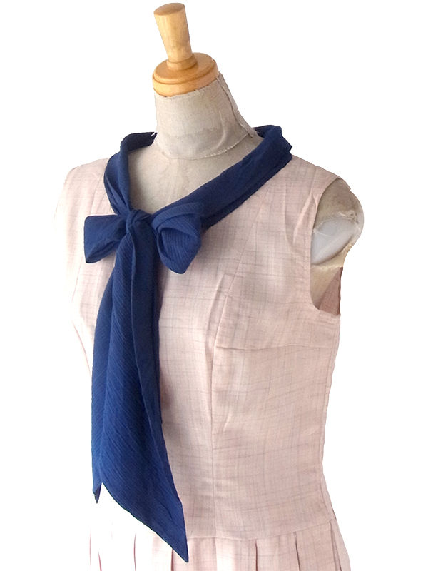 ヨーロッパ古着 ロンドン買い付け 70年代製 ピンク X チェック柄 ネイビー リボンタイ ヴィンテージ ワンピース 24OM021