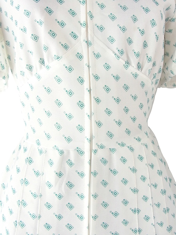 ヨーロッパ古着 ロンドン買い付け 70年代製 ホワイト X グリーン レトロ柄 フロントジップ プリーツ ワンピース 24OM106