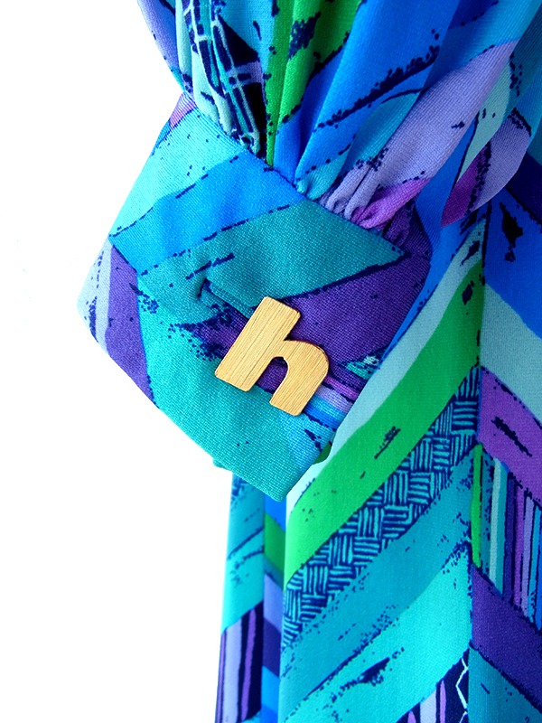 【送料無料】70年代製 ブルー X カラフルパターン トップス・スカート セットアップ 24WB055【レトロ古着】