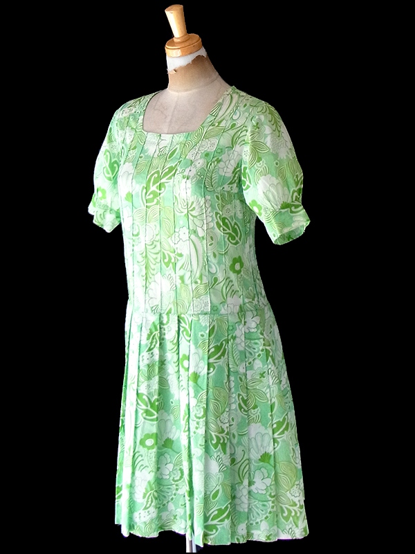 ヨーロッパ古着 フランス買い付け 60年代製 グリーン X レトロ花柄 プリーツ ヴィンテージ ワンピース 25FC102