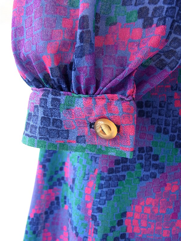 ヨーロッパ古着 70年代フランス製 スレート X ピンク・ブルー レトロ柄 ボウタイ ワンピース 25FC110