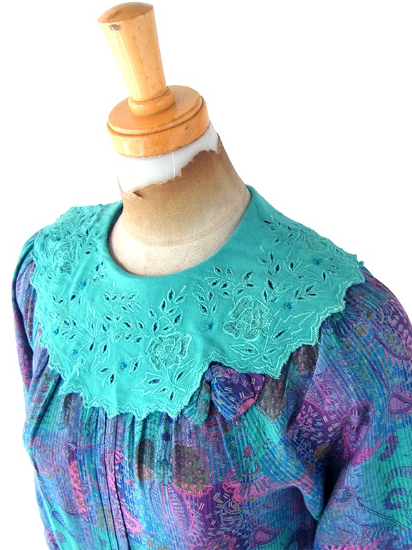 ヨーロッパ古着 フランス買い付け 60年代製 ターコイズブルー X パープル 花柄 レース襟 ヴィンテージ ワンピース 25FC111