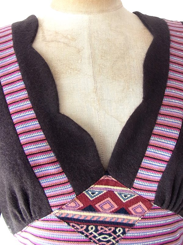 ヨーロッパ古着 フランス買付け　60年代製 ブラウン X ピンク レトロ柄 生地切り返し ヴィンテージ ワンピース 25FC116