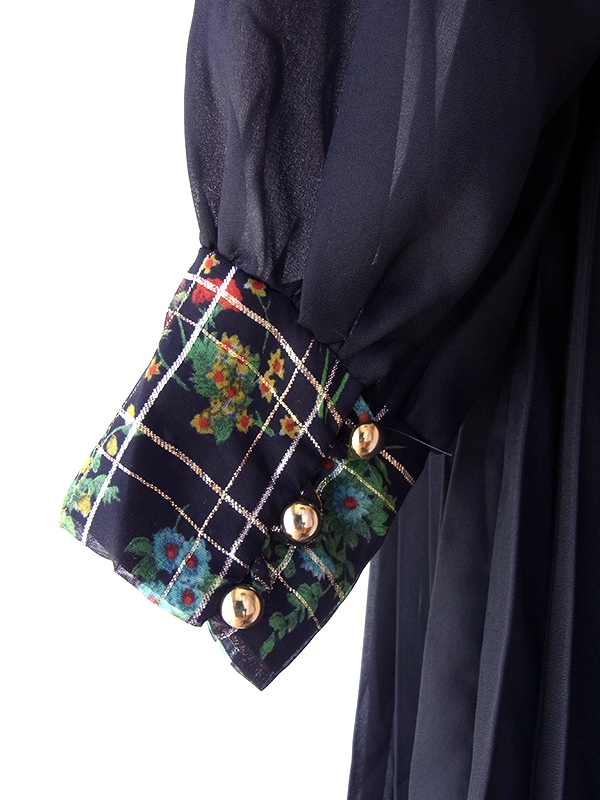 ヨーロッパ古着 フランス買付け 70年代製 ブラック X 花柄 ゴールドラメ チェック　プリーツ ワンピース 25FC117