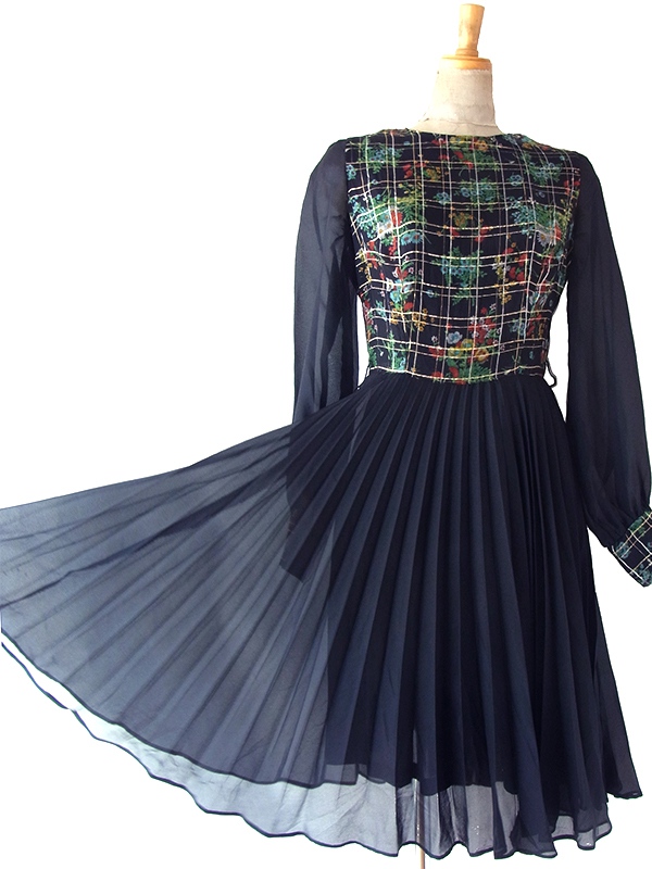 ヨーロッパ古着 フランス買付け 70年代製 ブラック X 花柄 ゴールドラメ　チェック　プリーツ ワンピース 25FC117