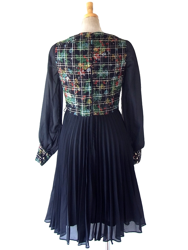 ヨーロッパ古着 フランス買付け 70年代製 ブラック X 花柄 ゴールドラメ　チェック　プリーツ ワンピース 25FC117