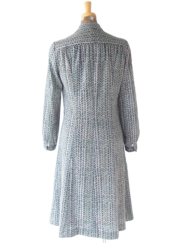 ヨーロッパ古着 60年代フランス製 グレイ X スレート ヘンリボーン柄 ヴィンテージ ワンピース 25FC203