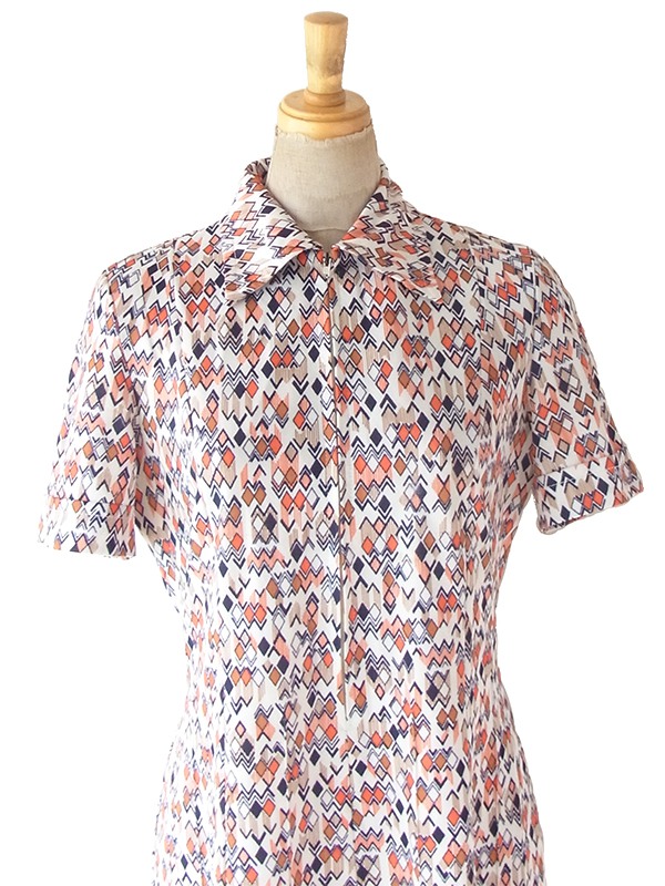 ヨーロッパ古着 フランス買い付け 70年代製 オフホワイト X オレンジ・ブラック 幾何学柄 ワンピース 25FC209