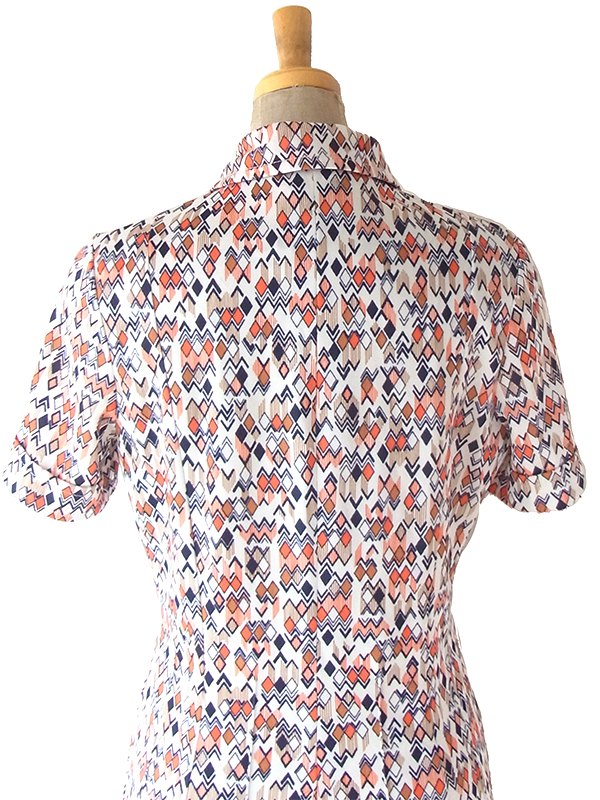 ヨーロッパ古着 フランス買い付け 70年代製 オフホワイト X オレンジ・ブラック 幾何学柄 ワンピース 25FC209