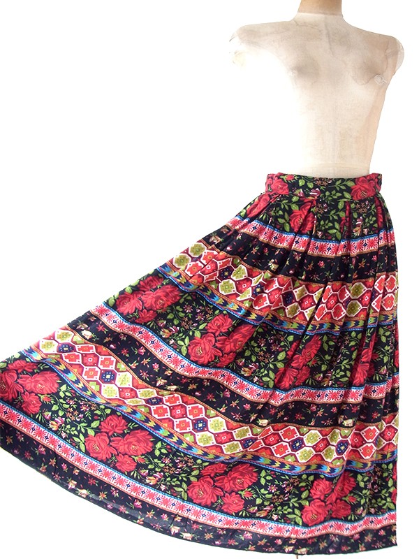 ヨーロッパ古着 イタリア製 UNITED COLORS OF BENETTON カラフル 花柄 プリーツ スカート 25FC213