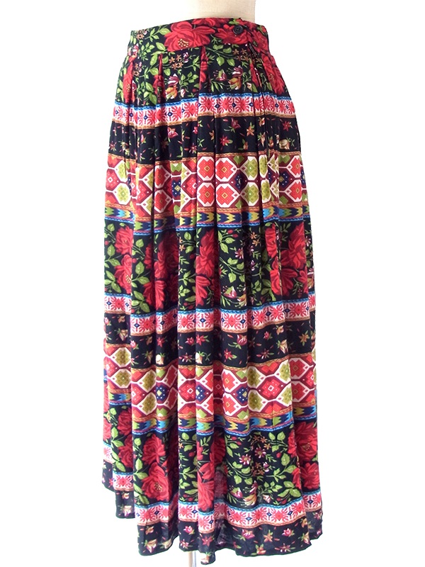 ヨーロッパ古着 イタリア製 UNITED COLORS OF BENETTON カラフル 花柄 プリーツ スカート 25FC213