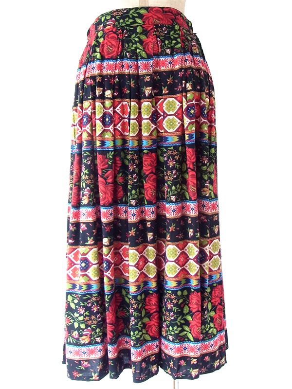 ヨーロッパ古着 イタリア製 UNITED COLORS OF BENETTON カラフル 花柄 プリーツ スカート 25FC213