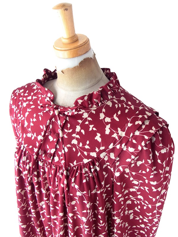 ヨーロッパ古着 フランス買い付け 70年代製 バーガンディー X ホワイト リーフ柄 ヴィンテージ ワンピース 25FC300