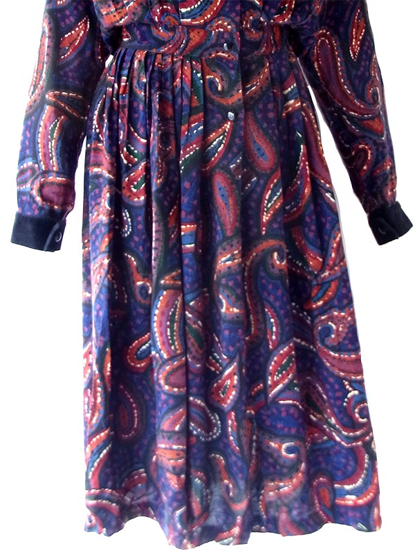 【送料無料】70年代フランス製 ネイビー X ペイズリー柄 ベルベットカラー ギャザー ヴィンテージ ワンピース 26FC003【ヨーロッパ古着】