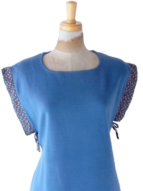 【送料無料】フランス買付け60年代製 スモーキーブルー X 小花柄トリム袖 ヴィンテージ ワンピース 26FC006【ヨーロッパ古着】