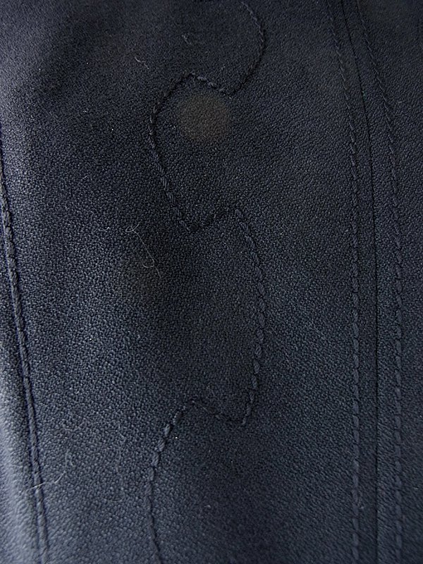 【送料無料】フランス買付け 70年代製 マットブラック X カーブステッチ Aライン ワンピース 26FC011【ヨーロッパ古着】