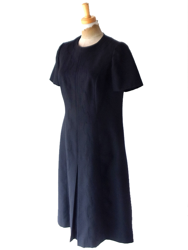 【送料無料】フランス買付け 70年代製 マットブラック X カーブステッチ Aライン ワンピース 26FC011【ヨーロッパ古着】