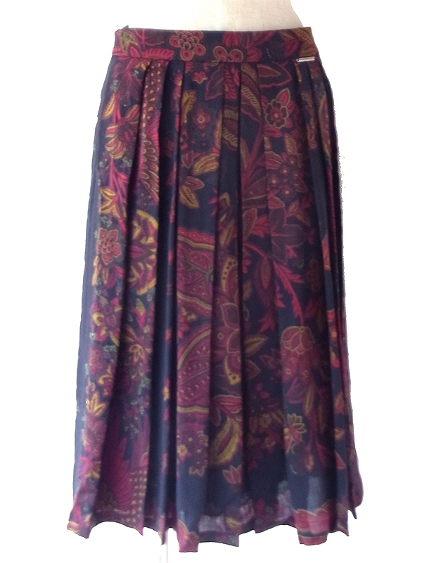 【ヨーロッパ古着】オーストリア製 GEIGER ネイビー X レッド ペイズリー柄 タック フレアスカート 26FC012【おとなかわいい】